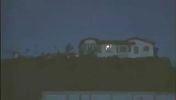 Pareja caliente aficionada teniendo sexo caliente lujurioso