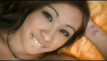 AssTraffic Aurelly Rebel es una morena sensual de Rusia. A ella le encanta que le den por el culo y se trague una gran carga.