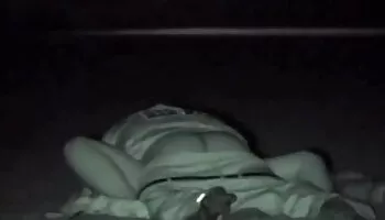 Rogando por el coño de mami