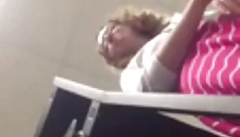 Un verdadero sueño adolescente cachonda hecho realidad